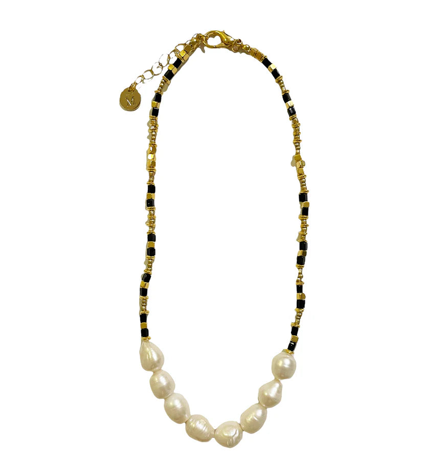 Pearl and Gold Elegance Necklace