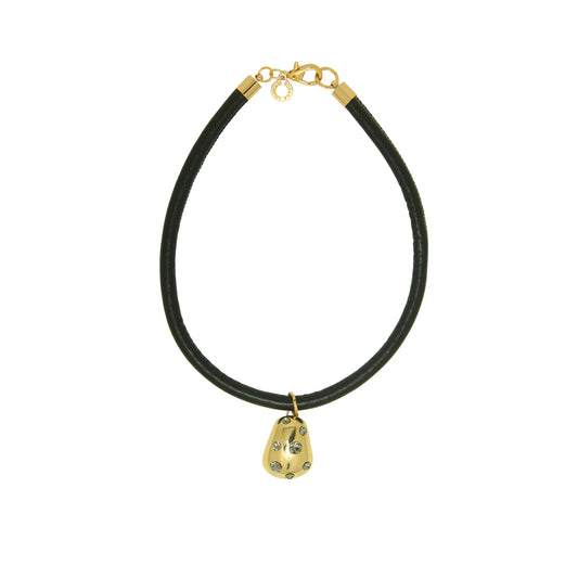 Collar de cuero brillante con lunares