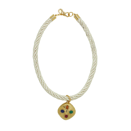 Collar de cordón de seda