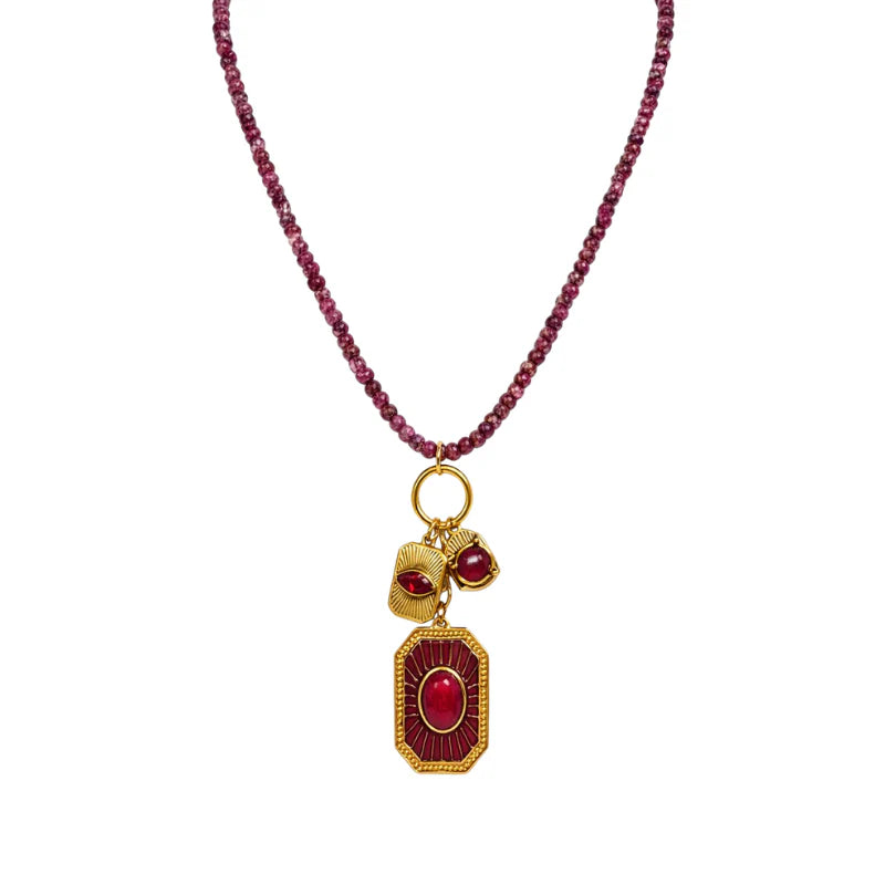 Collar largo con 3 colgantes