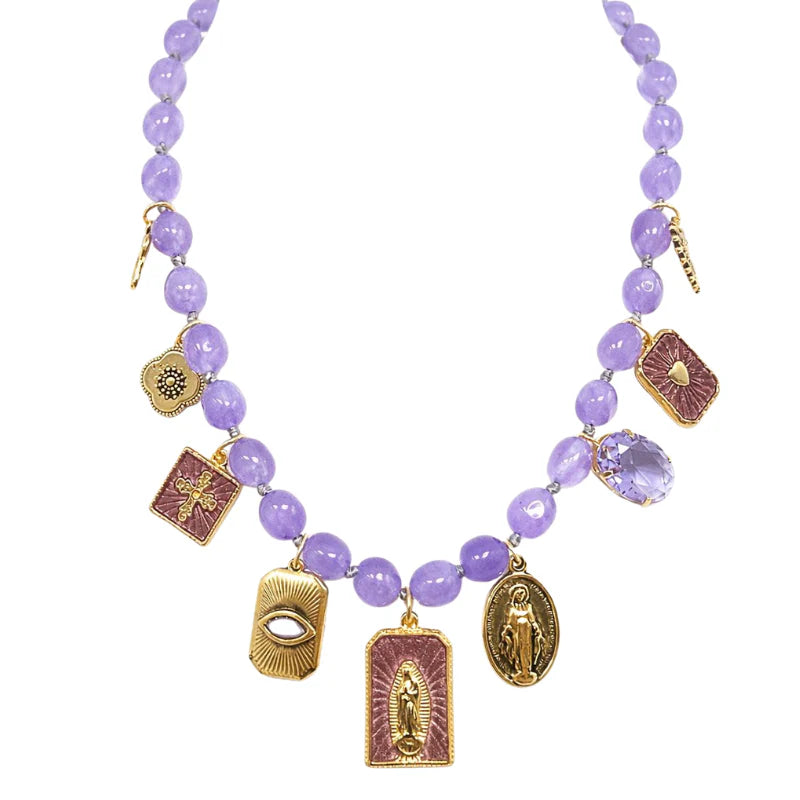 Collar de jade con oro sagrado