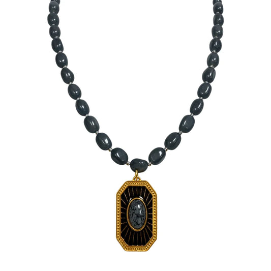 Collar de jade con 1 colgante