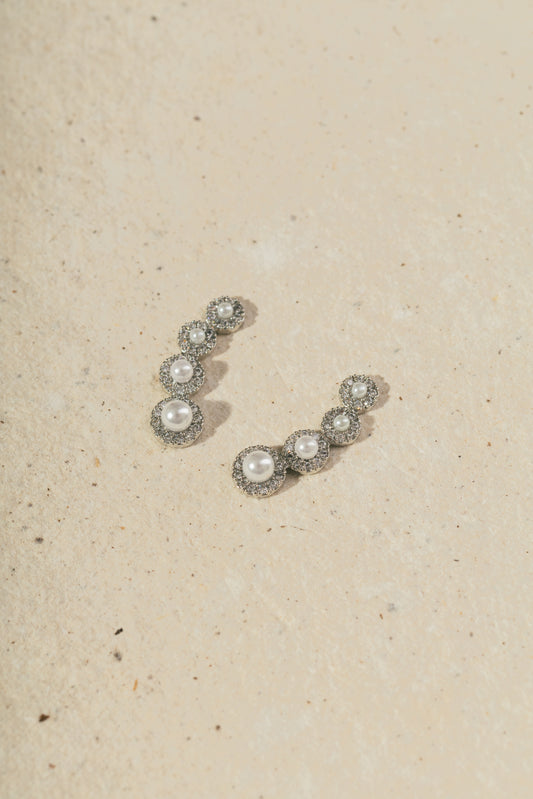 Pearl earcuffs